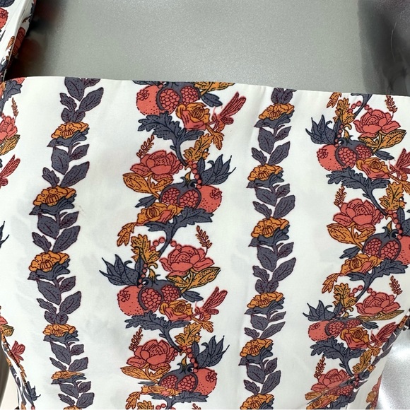 O.P.T. Women skirt and top set size 6 US - Picture 3 of 12